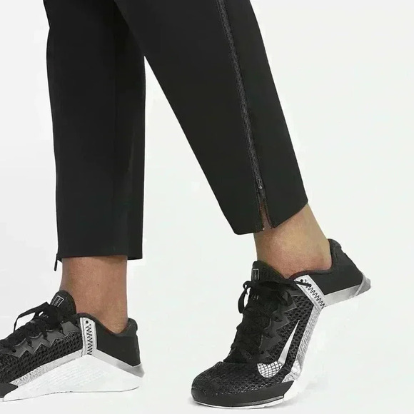 NEW- Nike City Ready Black High Rise Pants - Picture 3 of 13